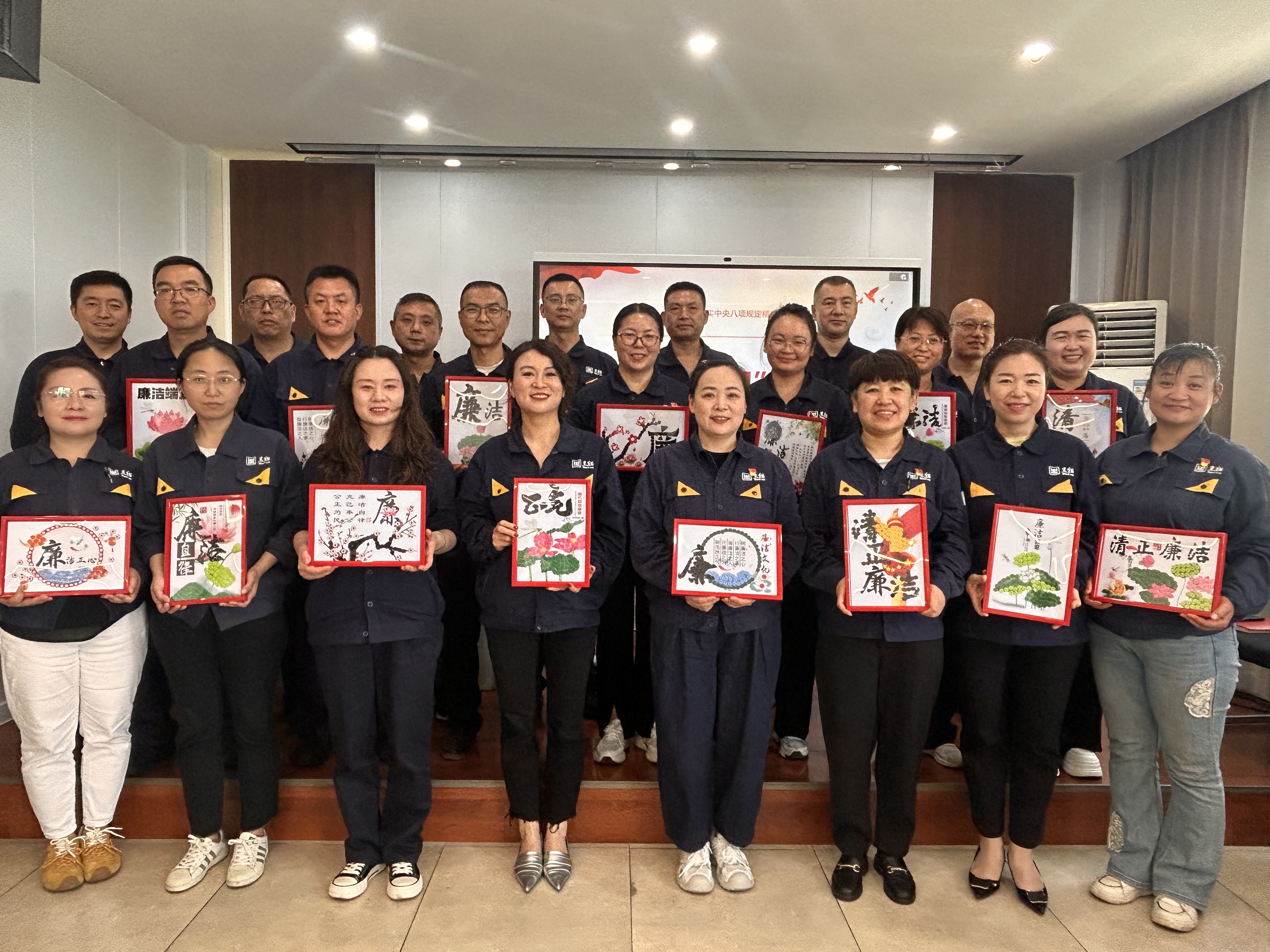 Ô˶¯ºÏÓ°.jpg Ô˶¯ºÏÓ°.jpg